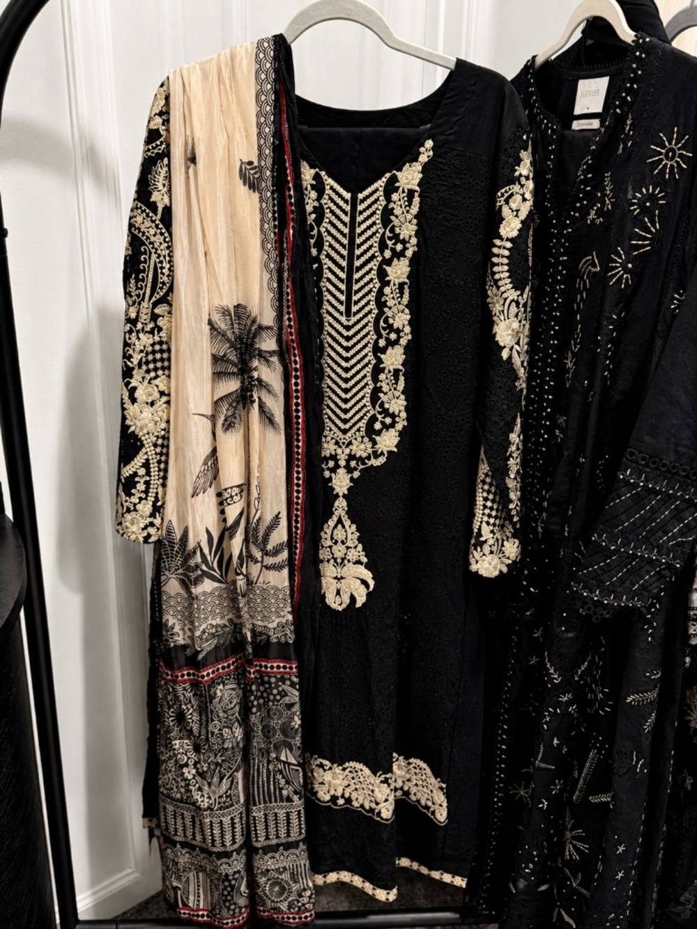 🖤 Black Outfit – Faiza Saqlain